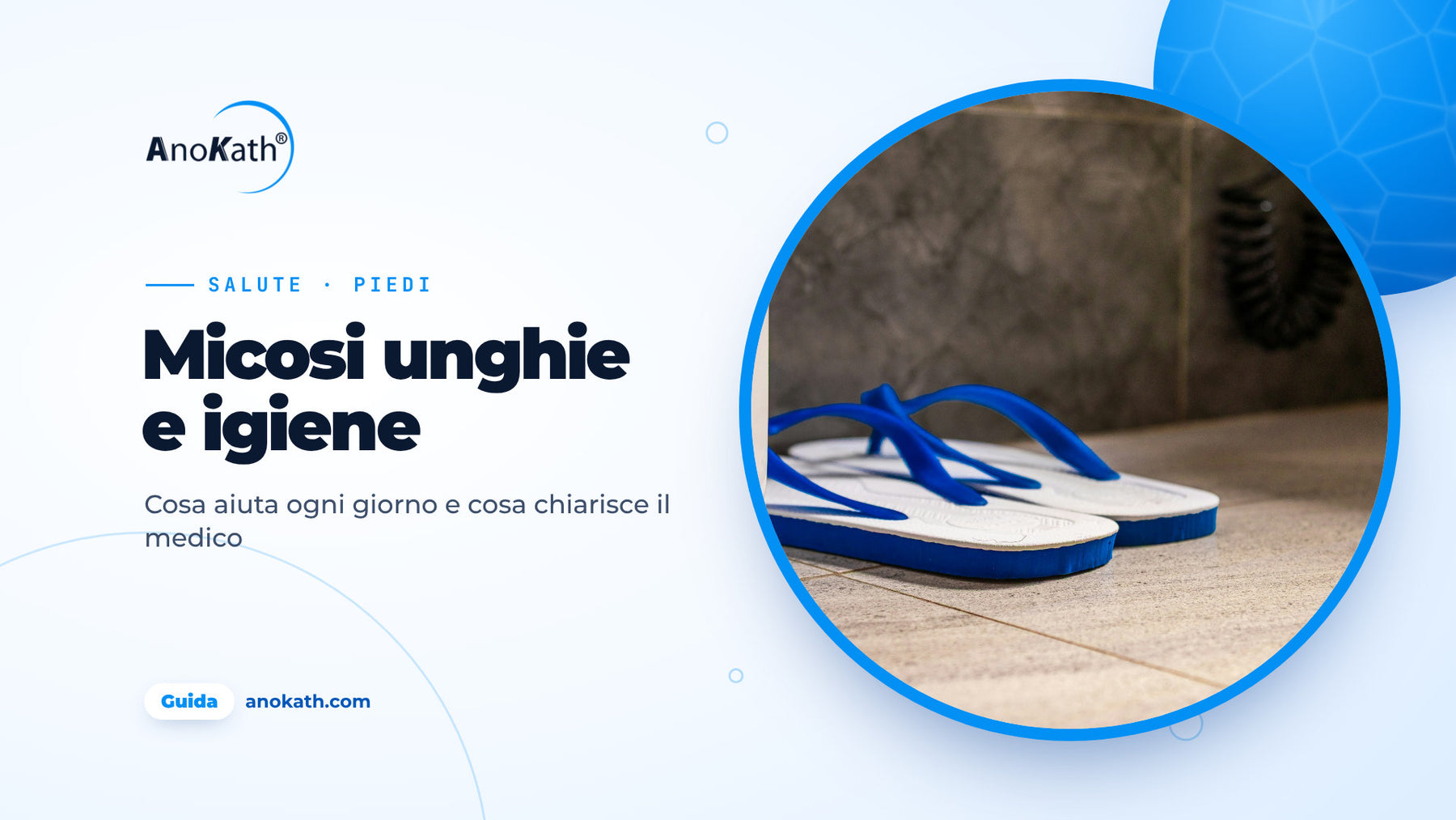 Scarpe da bagno su un pavimento piastrellato, immagine di copertina della guida sulla micosi delle unghie