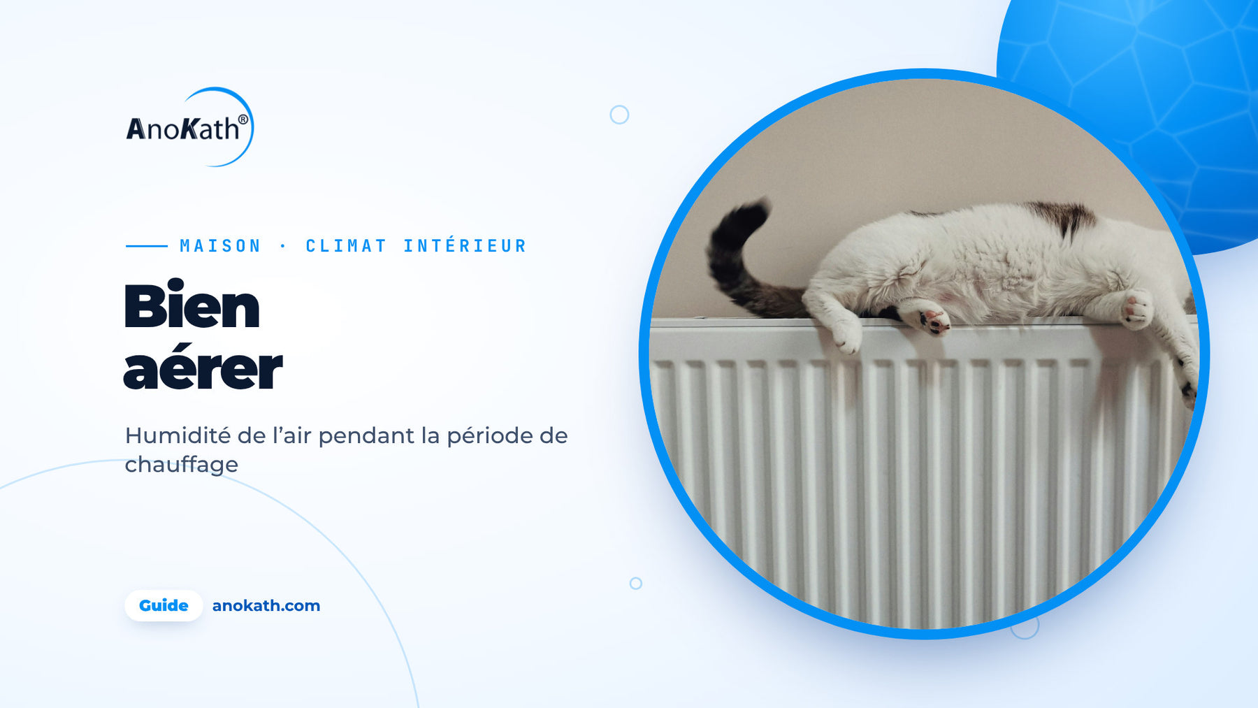 Chat endormi, étendu sur un radiateur blanc, image de couverture du guide sur l’humidité de l’air dans le logement